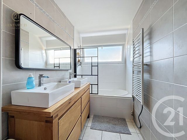 Appartement F4 à vendre - 3 pièces - 72.61 m2 - LA MULATIERE - 69 - RHONE-ALPES - Century 21 Hestia Ldi