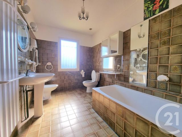 maison à vendre - 6 pièces - 151.0 m2 - ST CYR SUR LE RHONE - 69 - RHONE-ALPES - Century 21 Hestia Ldi