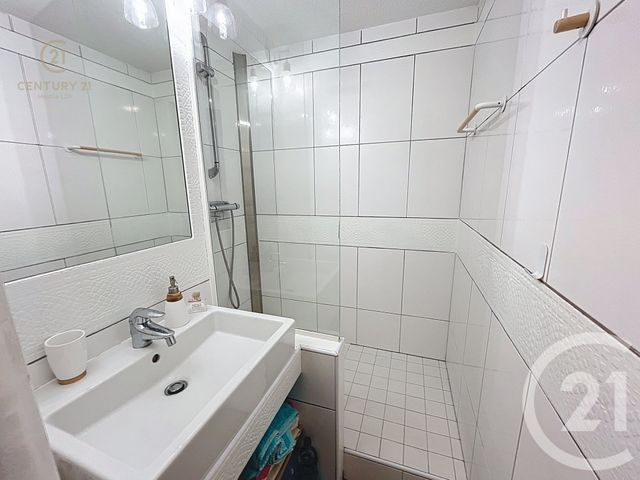 Appartement Duplex à vendre - 3 pièces - 58.12 m2 - GASSIN - 83 - PROVENCE-ALPES-COTE-D-AZUR - Century 21 Hestia Ldi