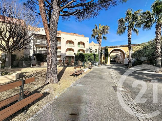 Appartement Duplex à vendre - 3 pièces - 58.12 m2 - GASSIN - 83 - PROVENCE-ALPES-COTE-D-AZUR - Century 21 Hestia Ldi