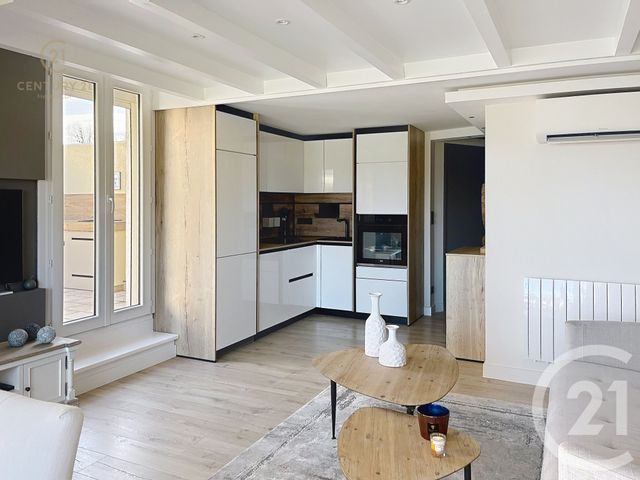 Appartement Duplex à vendre - 3 pièces - 58.12 m2 - GASSIN - 83 - PROVENCE-ALPES-COTE-D-AZUR - Century 21 Hestia Ldi