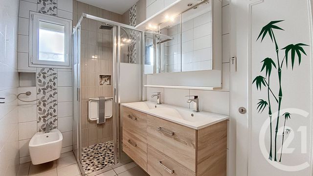 maison à vendre - 5 pièces - 94.0 m2 - REVENTIN VAUGRIS - 38 - RHONE-ALPES - Century 21 Hestia Ldi