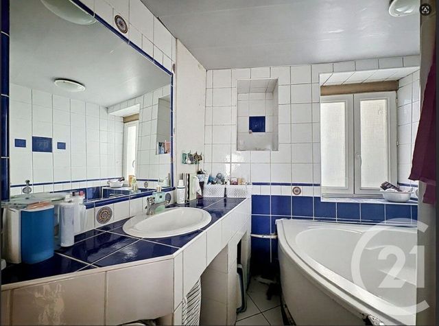 Appartement F5 à vendre - 5 pièces - 88.1 m2 - VIENNE - 38 - RHONE-ALPES - Century 21 Hestia Ldi