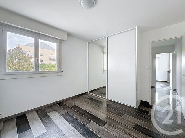 Appartement T3 à vendre - 3 pièces - 66.0 m2 - PONT EVEQUE - 38 - RHONE-ALPES - Century 21 Hestia Ldi