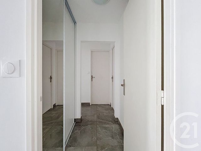 Appartement T3 à vendre - 3 pièces - 66.0 m2 - PONT EVEQUE - 38 - RHONE-ALPES - Century 21 Hestia Ldi