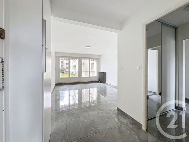 Appartement T3 à vendre - 3 pièces - 66.0 m2 - PONT EVEQUE - 38 - RHONE-ALPES - Century 21 Hestia Ldi