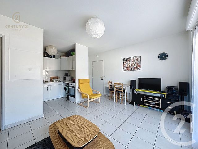 Appartement F2 à vendre - 2 pièces - 39.65 m2 - CORBAS - 69 - RHONE-ALPES - Century 21 Hestia Ldi