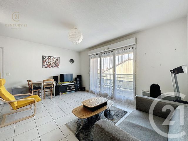 Appartement F2 à vendre - 2 pièces - 39.65 m2 - CORBAS - 69 - RHONE-ALPES - Century 21 Hestia Ldi