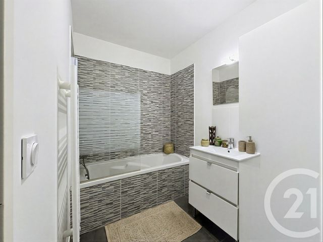 maison à vendre - 5 pièces - 83.0 m2 - CHASSE SUR RHONE - 38 - RHONE-ALPES - Century 21 Hestia Ldi