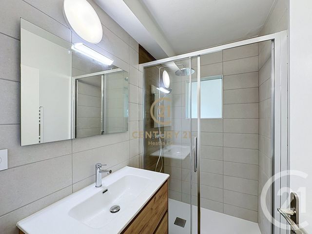Appartement à louer - 3 pièces - 71.09 m2 - VIENNE - 38 - RHONE-ALPES - Century 21 Hestia Ldi