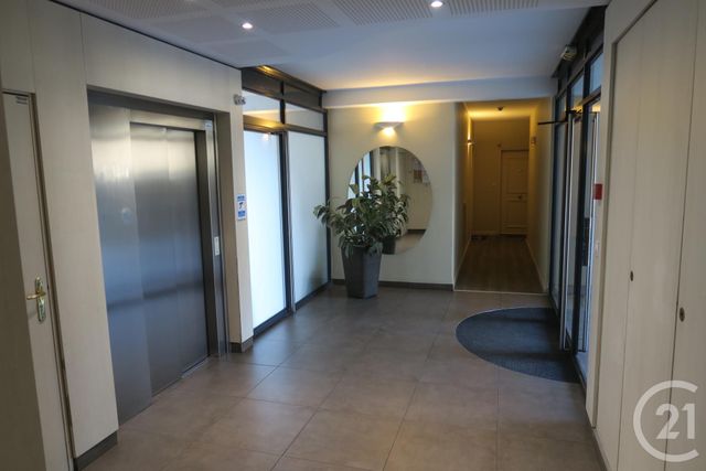 Appartement F1 à louer - 1 pièce - 37.66 m2 - LYON - 69008 - RHONE-ALPES - Century 21 Hestia Ldi