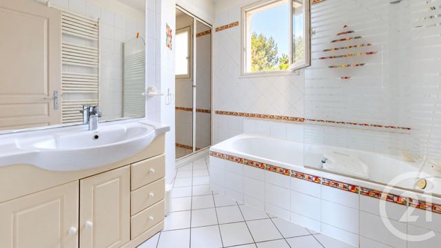 maison à vendre - 5 pièces - 107.0 m2 - ANJOU - 38 - RHONE-ALPES - Century 21 Hestia Ldi