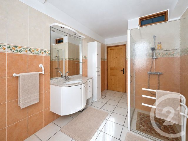 maison à vendre - 7 pièces - 198.0 m2 - ST MAURICE L EXIL - 38 - RHONE-ALPES - Century 21 Hestia Ldi