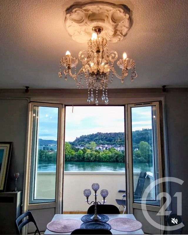 Appartement T5 à vendre - 5 pièces - 85.92 m2 - VIENNE - 38 - RHONE-ALPES - Century 21 Hestia Ldi