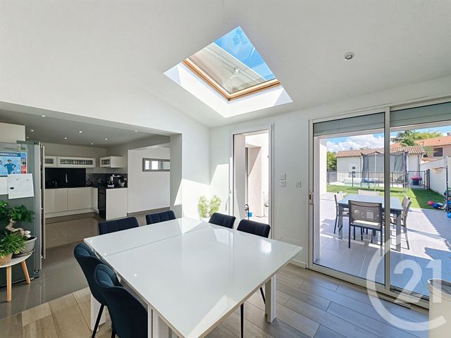 maison à vendre - 6 pièces - 134.41 m2 - ESTRABLIN - 38 - RHONE-ALPES - Century 21 Hestia Ldi