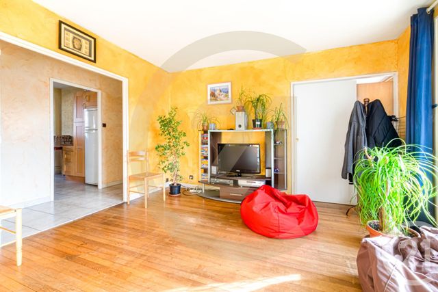 Appartement F4 à vendre - 5 pièces - 80.41 m2 - SEREZIN DU RHONE - 69 - RHONE-ALPES - Century 21 Hestia Ldi