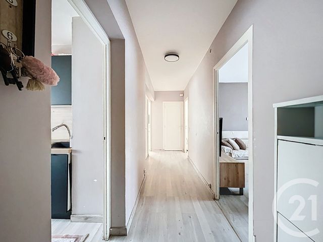 Appartement F3 à vendre - 4 pièces - 57.0 m2 - PONT EVEQUE - 38 - RHONE-ALPES - Century 21 Hestia Ldi