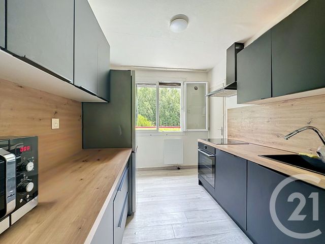 Appartement F3 à vendre - 4 pièces - 57.0 m2 - PONT EVEQUE - 38 - RHONE-ALPES - Century 21 Hestia Ldi