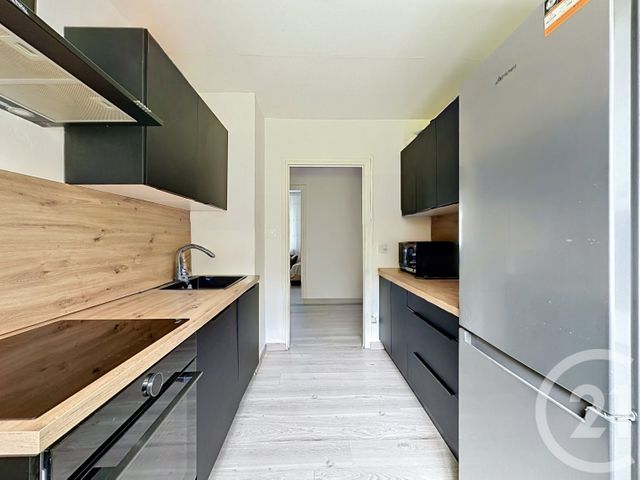 Appartement F3 à vendre - 4 pièces - 57.0 m2 - PONT EVEQUE - 38 - RHONE-ALPES - Century 21 Hestia Ldi