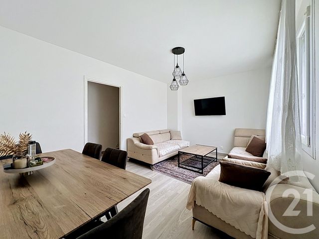 Appartement F3 à vendre - 4 pièces - 57.0 m2 - PONT EVEQUE - 38 - RHONE-ALPES - Century 21 Hestia Ldi